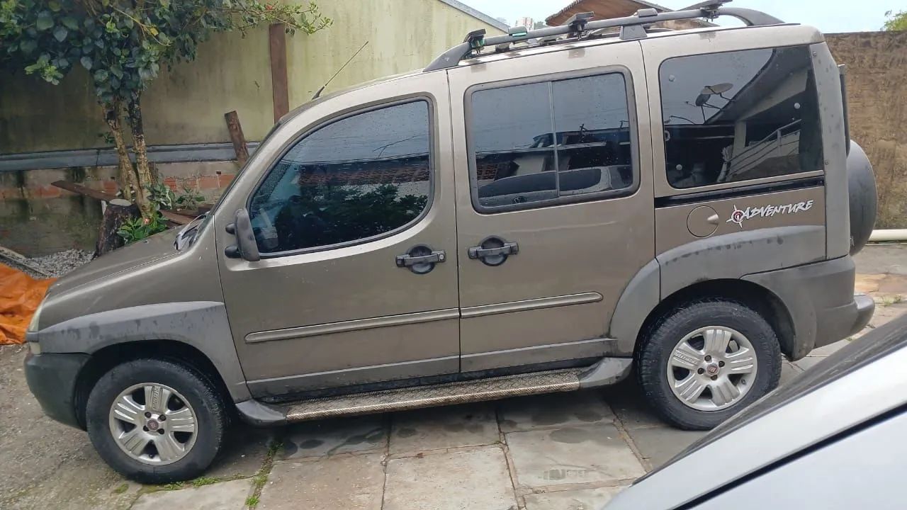 FRETES / MUDANÇAS