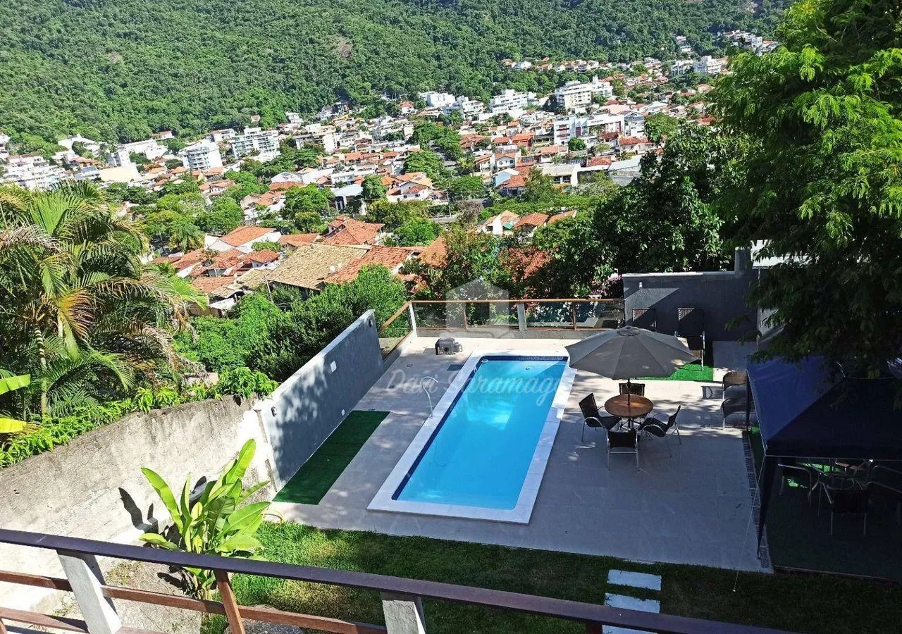 Casa a Venda 4 Quartos em São Francisco