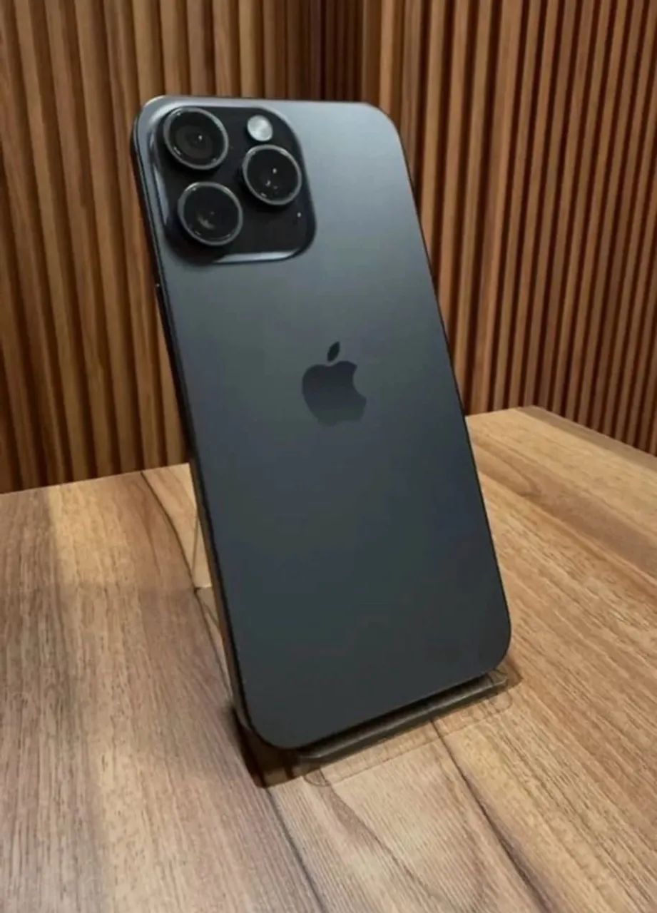 iPhone 15 Pro Max 256gb - Preto