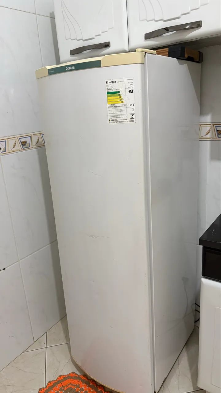 Vende-se Geladeira 