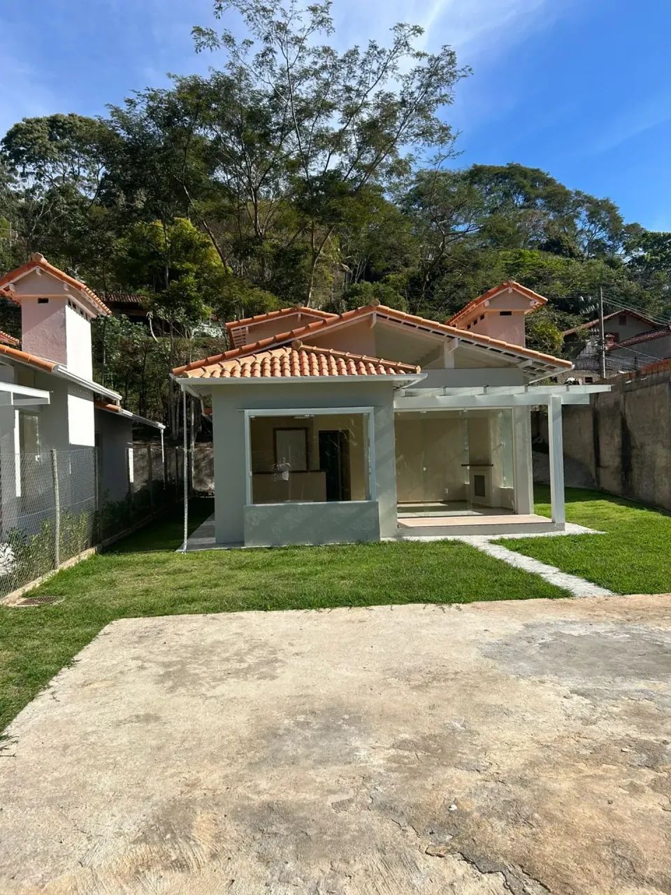 Casa nova com 3 quartos, sendo 1 suíte! Excelente localização! - Foto 3