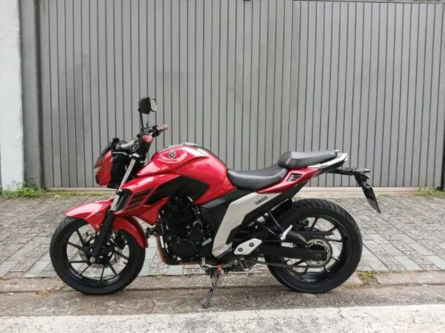 Fazer 250 bem nova