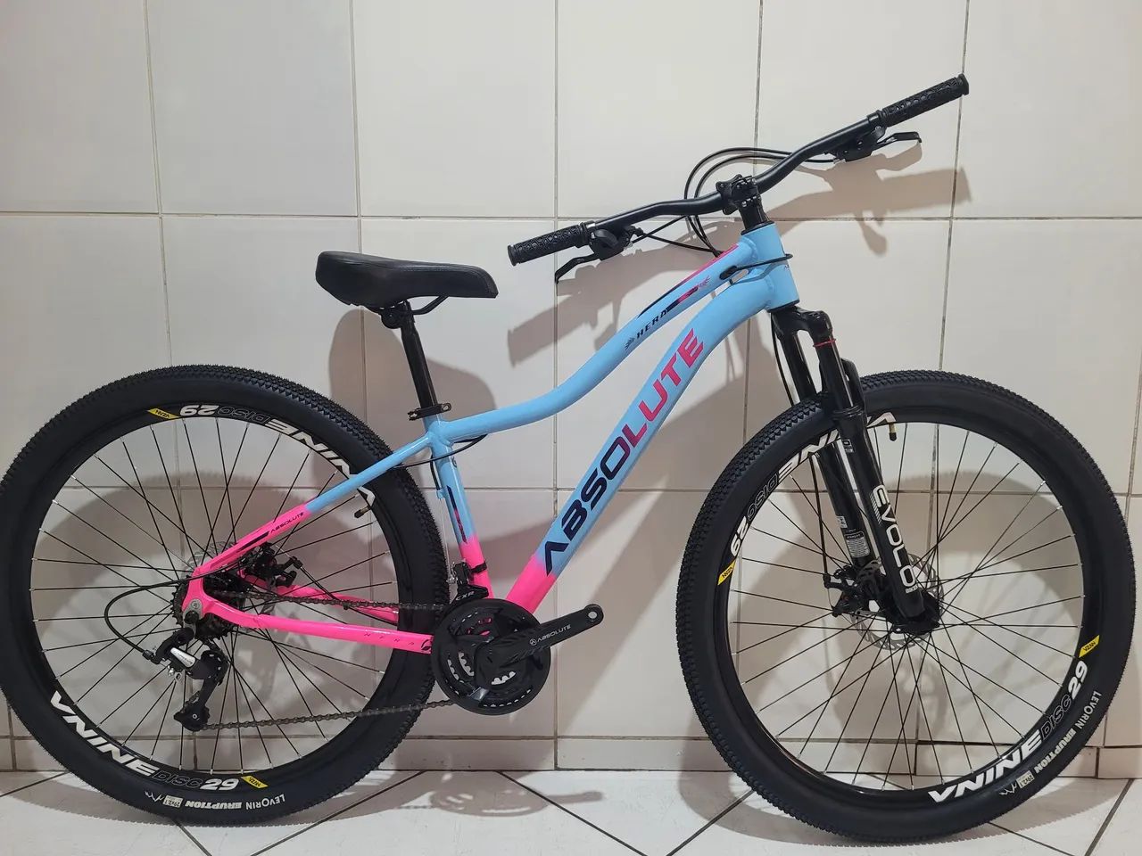 Bicicleta Aro 29x15 Absolute Quadro alumínio (NOVA)