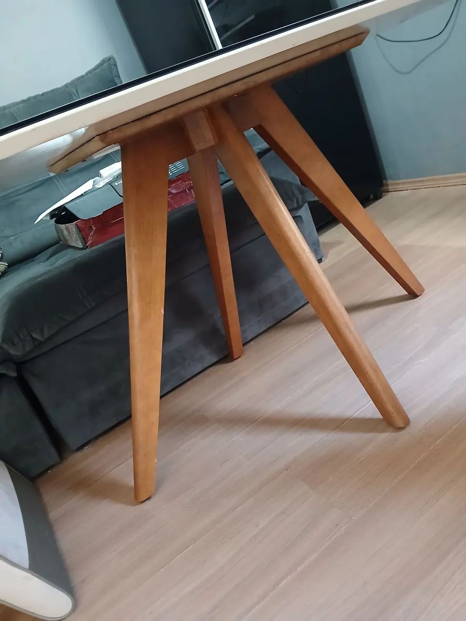 MESA PARA 4 CADEIRAS COM TAMPO DE VIDRO PRETO,  - Foto 3