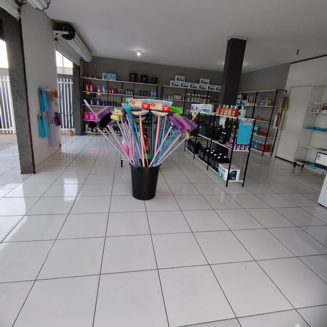 Vende-se loja de produtos de limpeza e higiene  - Foto 2
