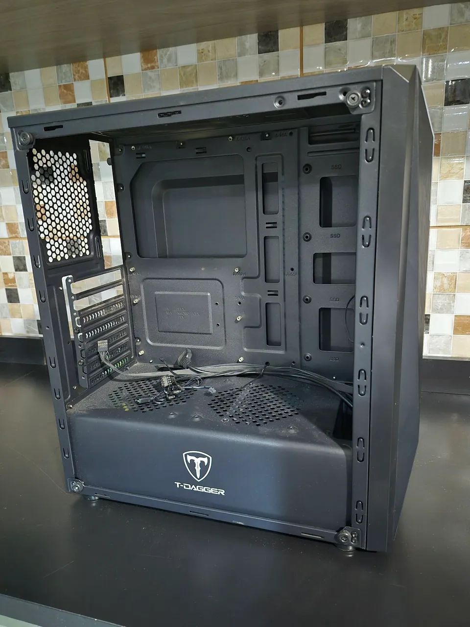 Gabinete gamer t dagger - Foto 3