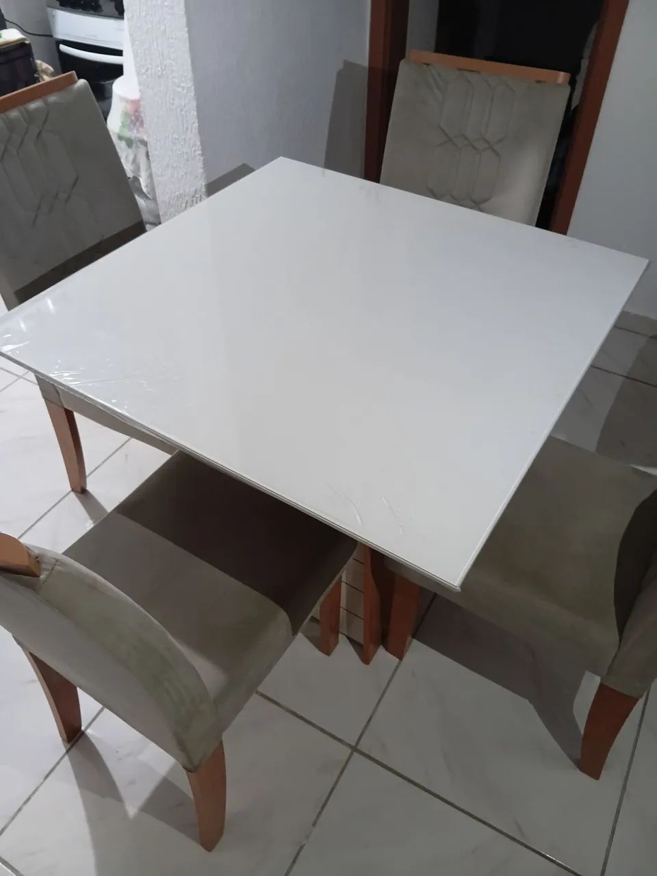 Mesa  4 cadeira tampo de vidro  - Foto 3