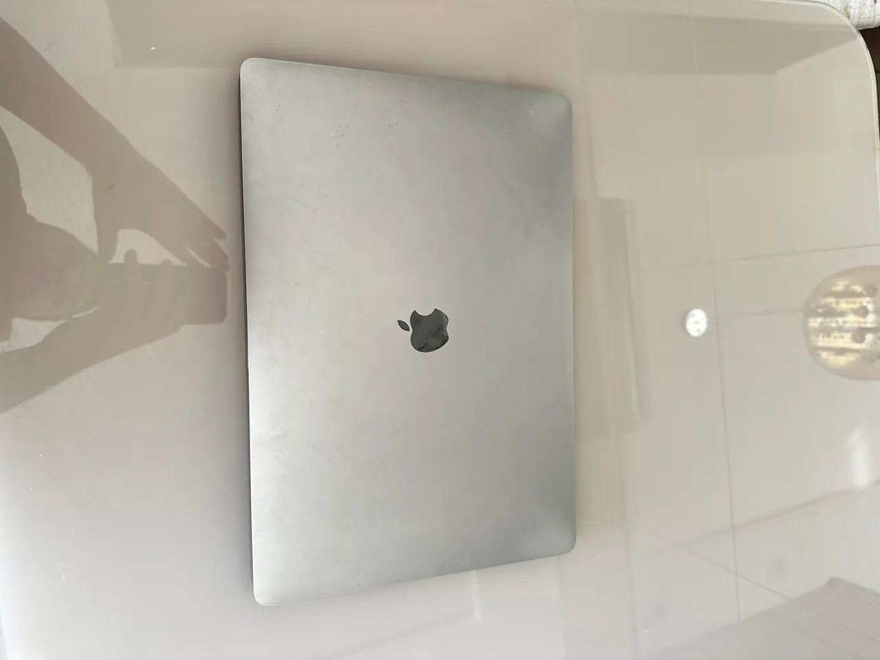 Mac book pro 2019 i7 com defeito  - Foto 2