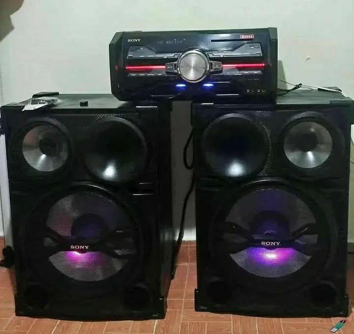 SOM DA SONY GENEZI COM BLUETOOTH E SUBWOOFERS DE 15 POLEGADAS  - Foto 3