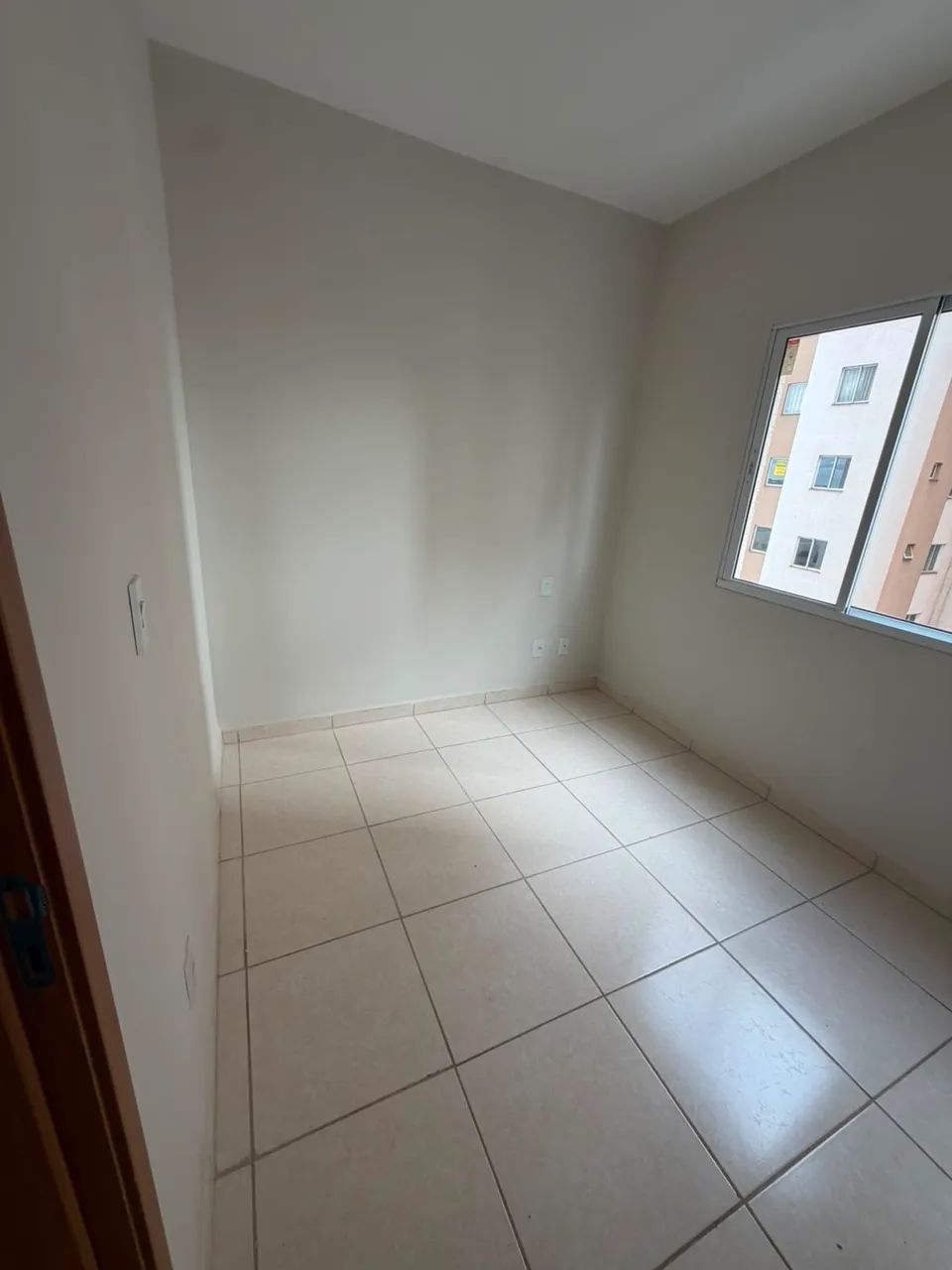 ALUGA-SE APARTAMENTO - Foto 3