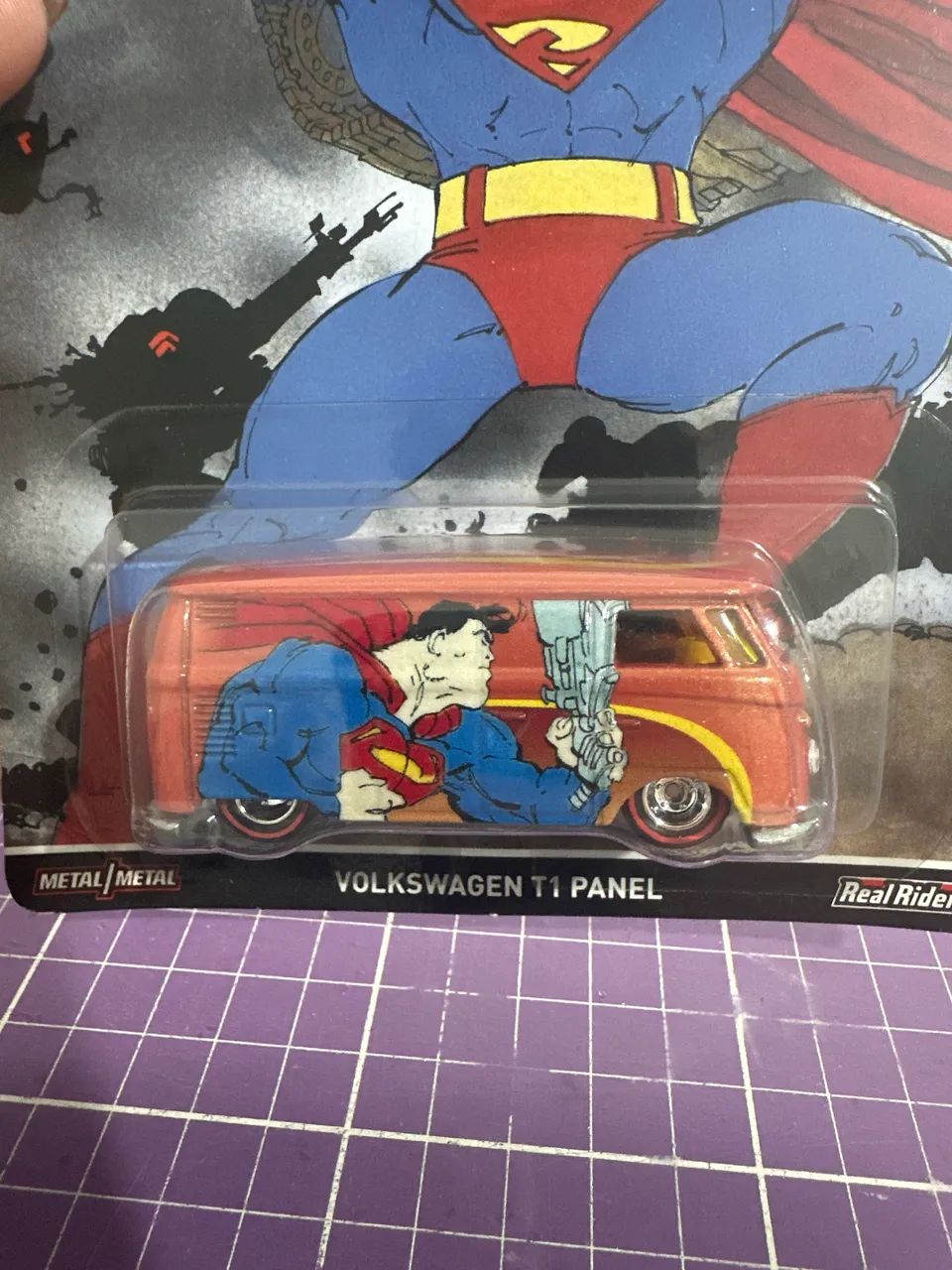 Hot Wheels Premium Volkswagen T1 Panel - Superman (DC Comics)