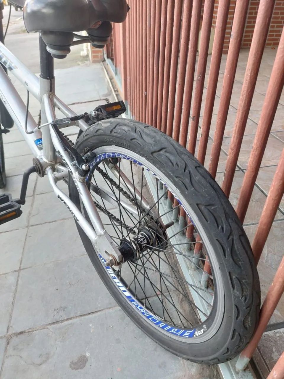 Bicicleta aro 20  - Foto 3