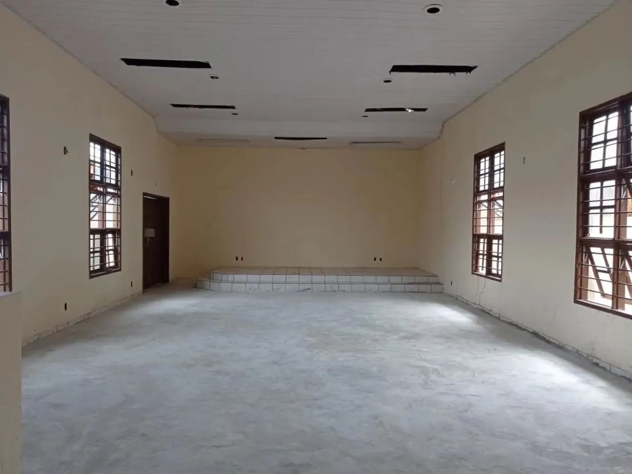 Sala Comercial para Venda em São Cristóvão, Centro, 2 banheiros
