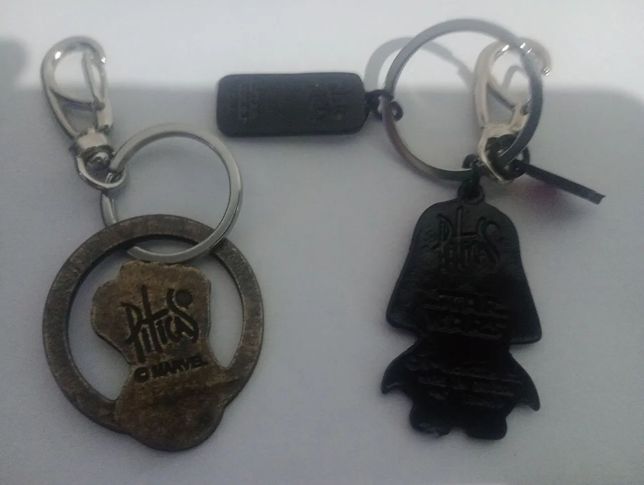 Lote com 2 chaveiros da Pitikas - Foto 3