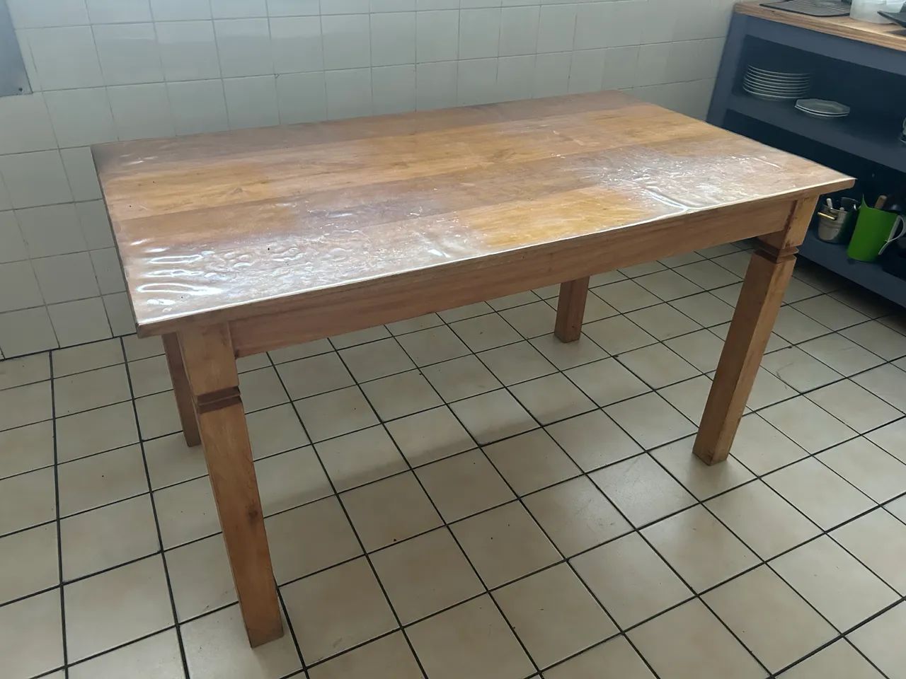 Mesa de Madeira de Lei