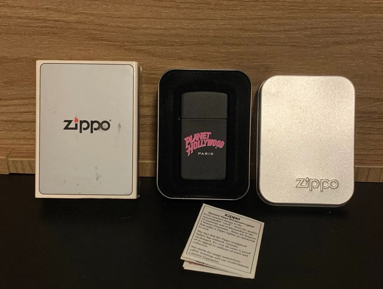 Zippo Original Planet Hollywood Paris - Com Lata e Caixa