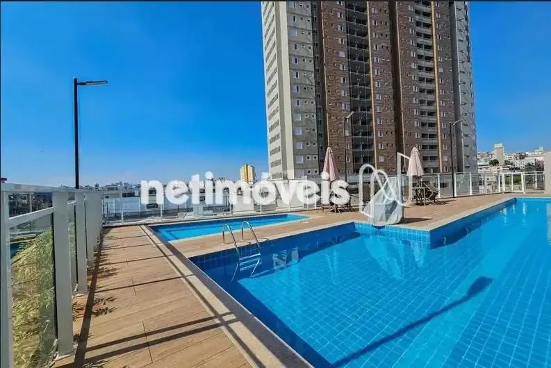 VENDA APARTAMENTO 2 QUARTOS COM SUÍTE, PRÉDIO COM LAZER !