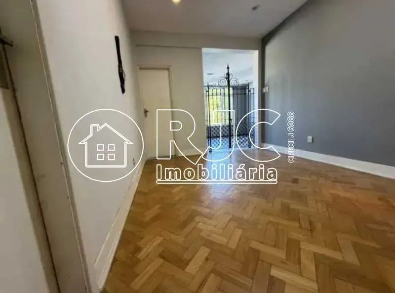 Cobertura , 3 quartos , garagem -proximo praça do rio comprido - Foto 2