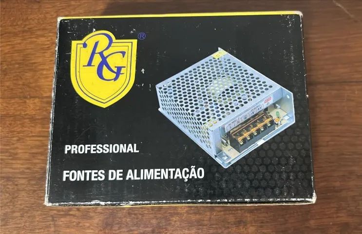 Fonte de Alimentação Profissional 12V 10A - AC/DC