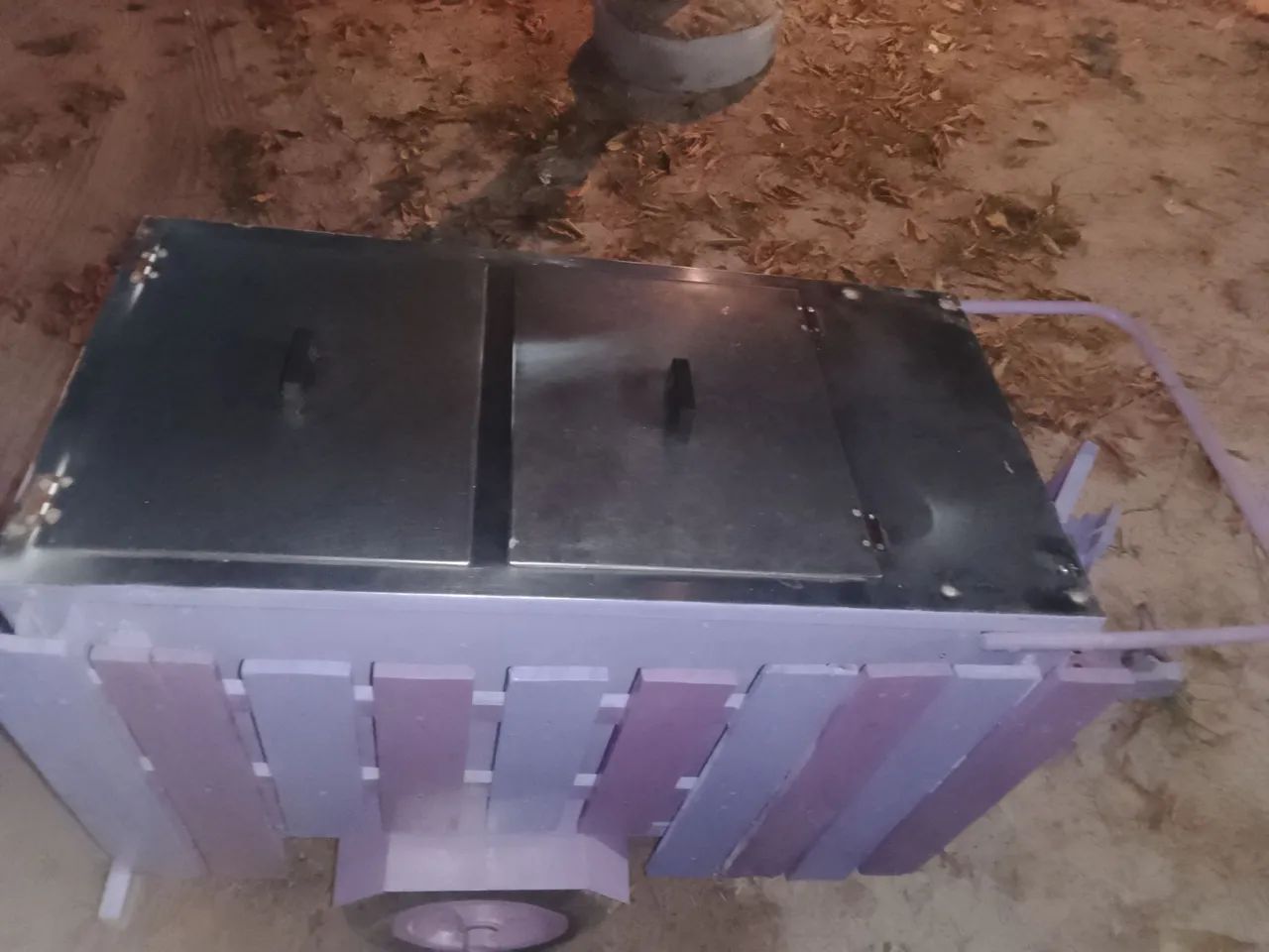 Carrinho  de gelados 