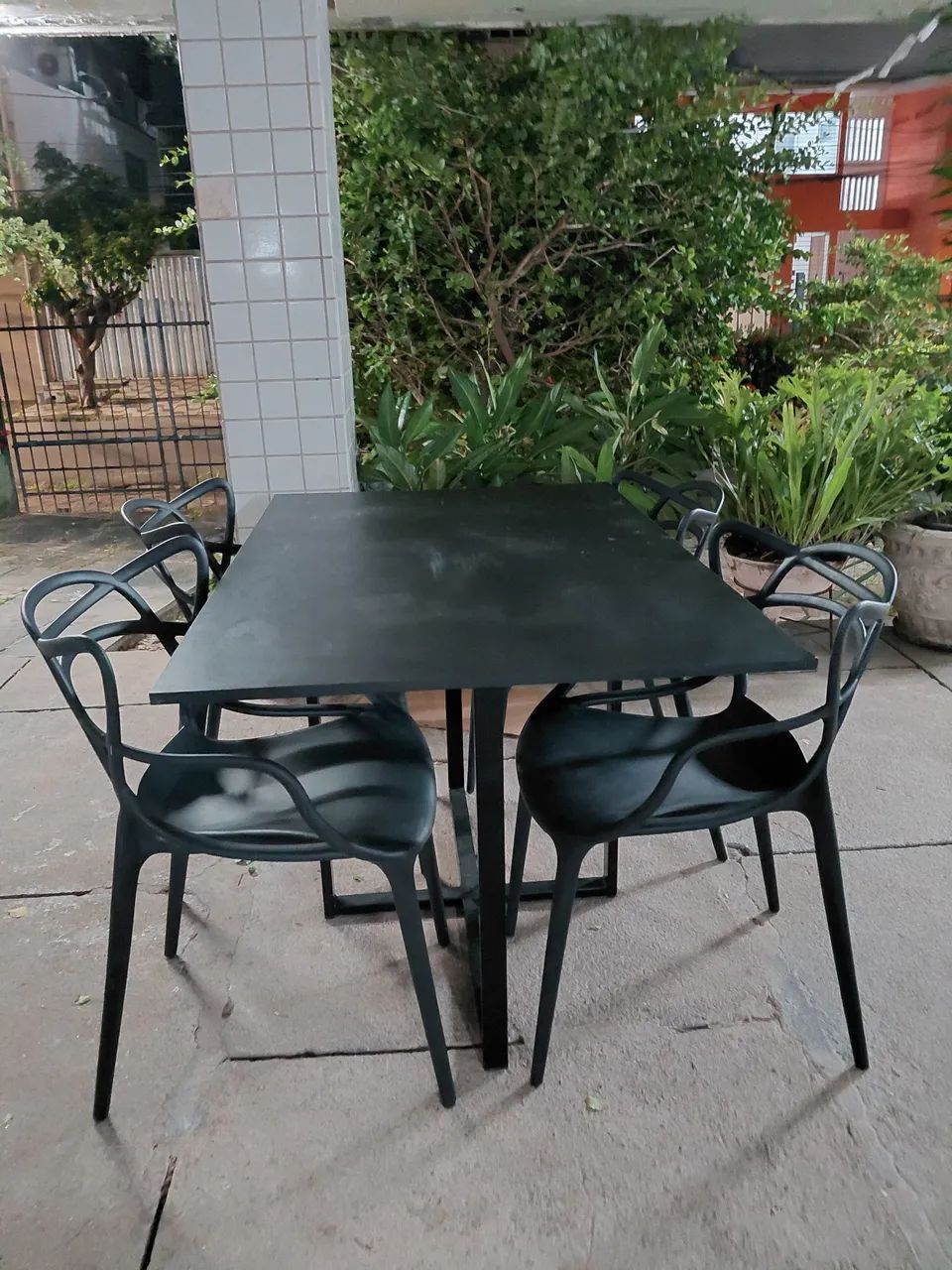 Mesa com 4 cadeiras Alegra