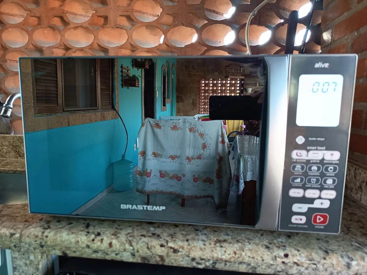 Microondas Brastemp espelhado 31L