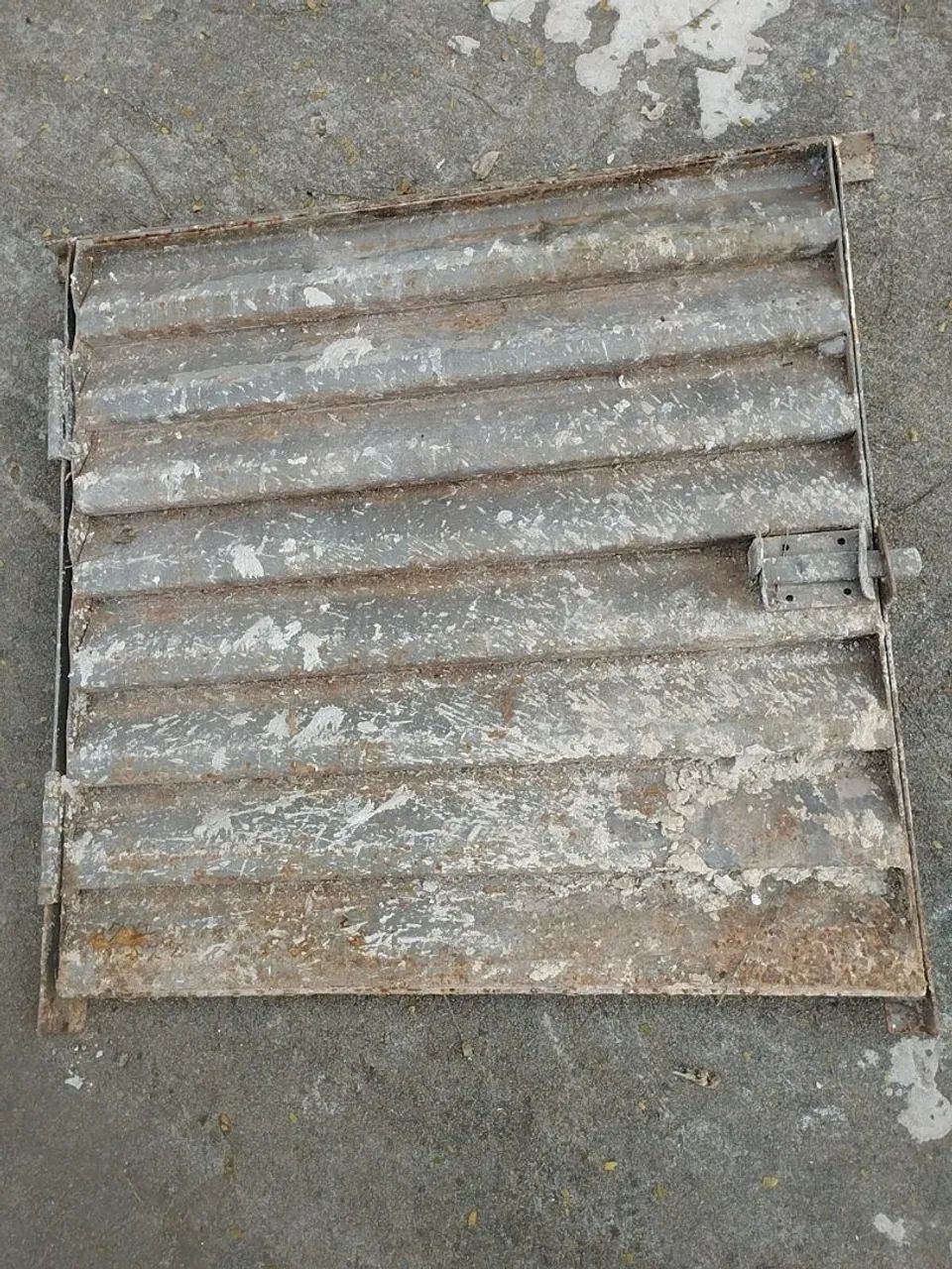 Porta de ferro 
