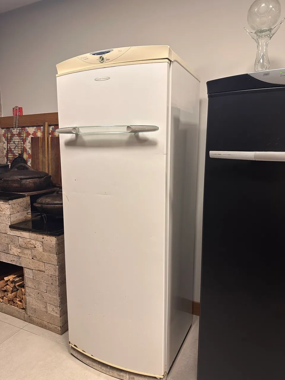 Geladeira Brastemp 350L - Funcionando Perfeitamente - Foto 2