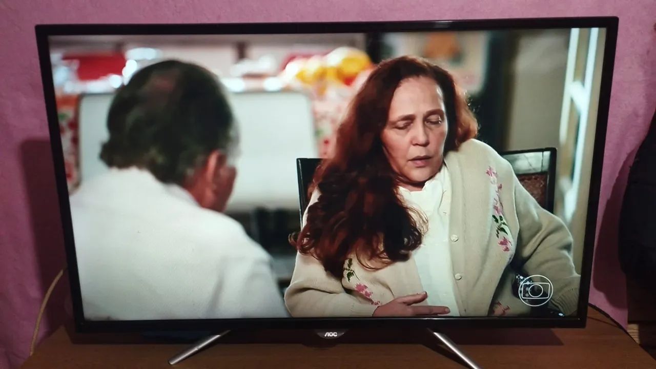 Televião AOC 32 Led TV smart - Foto 2