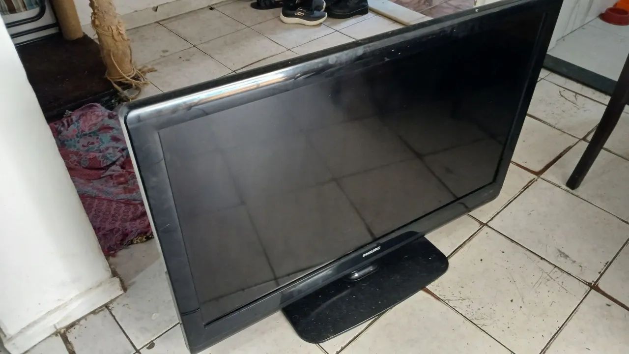 Tv philips 42 polegadas.  - Foto 3