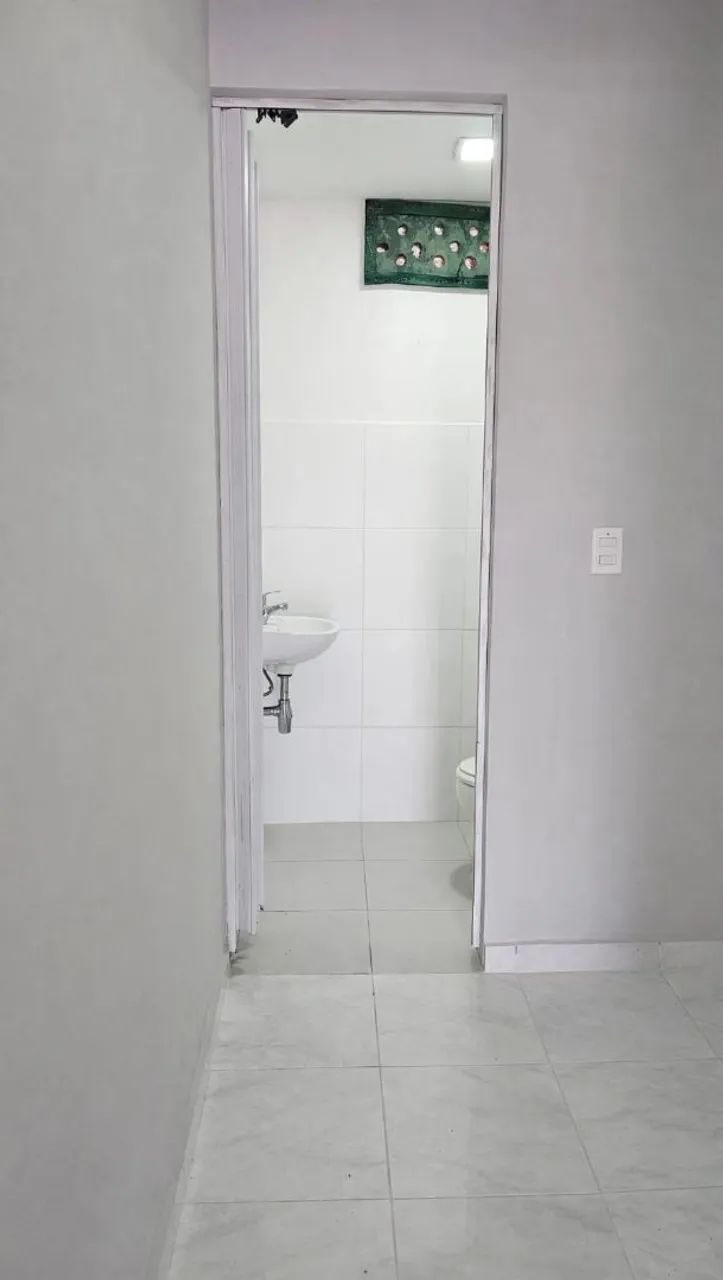 Sala Comercial na Av. Maria Lacerda Montenegro  - Foto 4