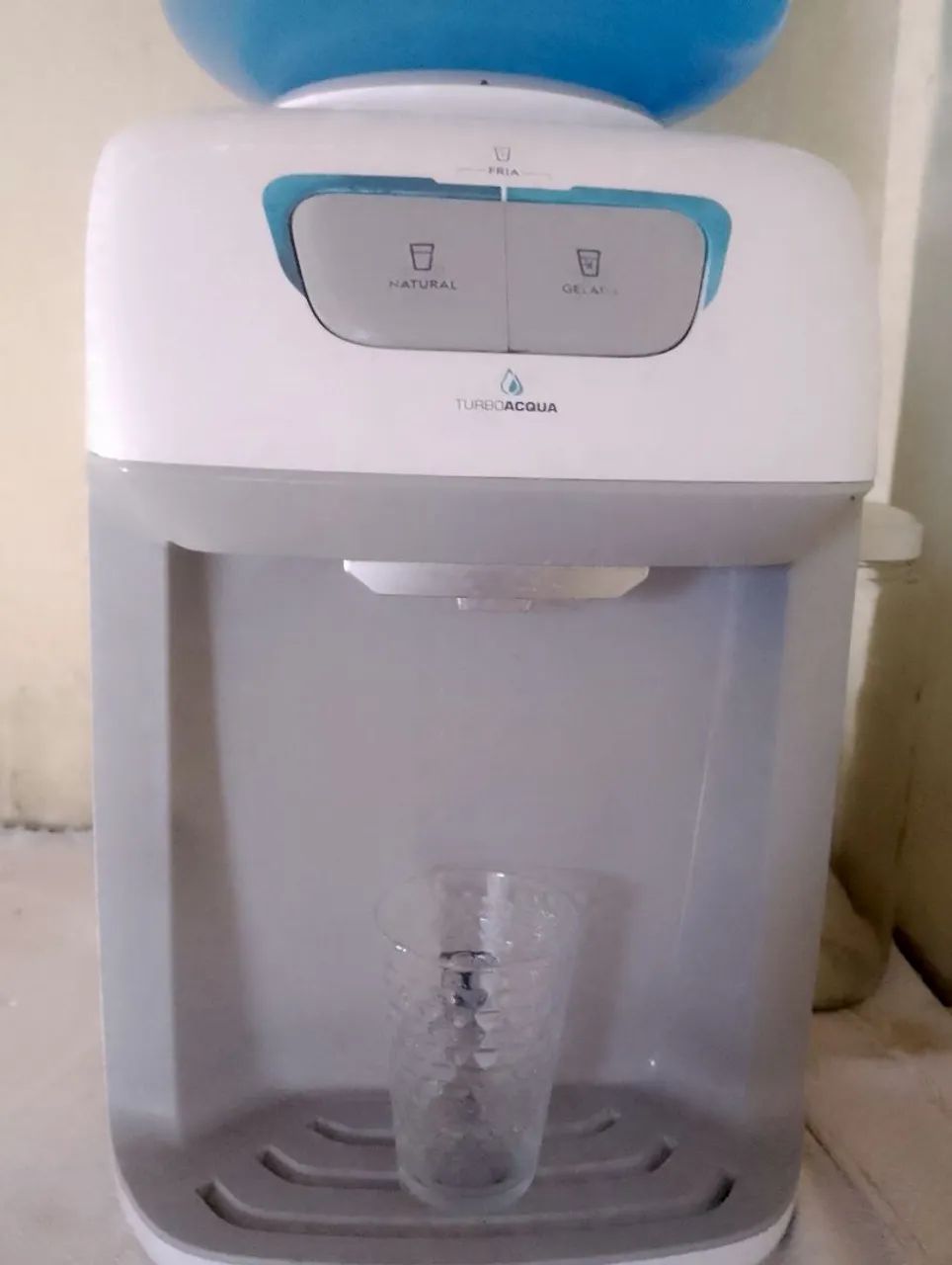 Bebedouro de mesa
