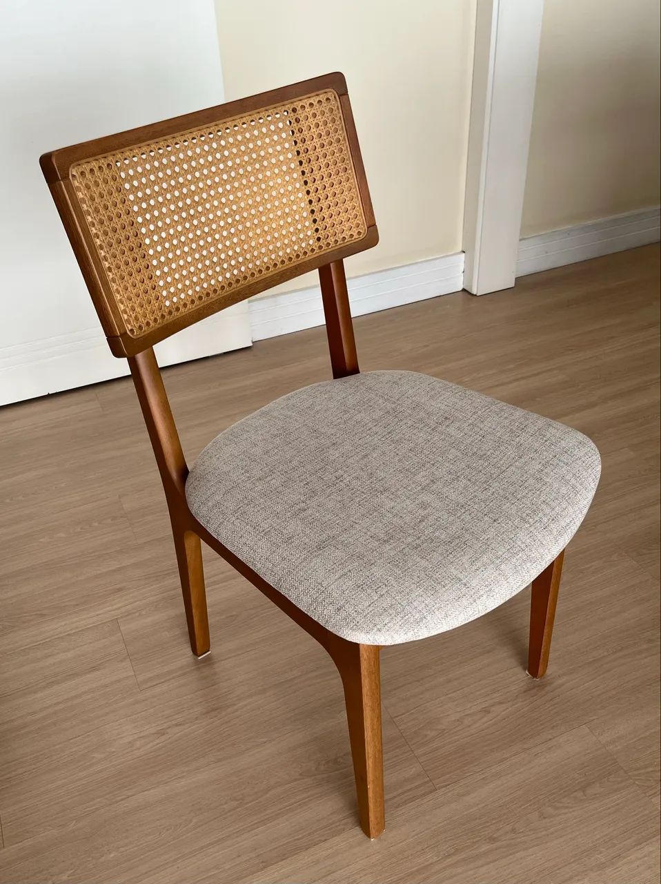 Conjunto de mesa de jantar e 6 cadeiras - Foto 5