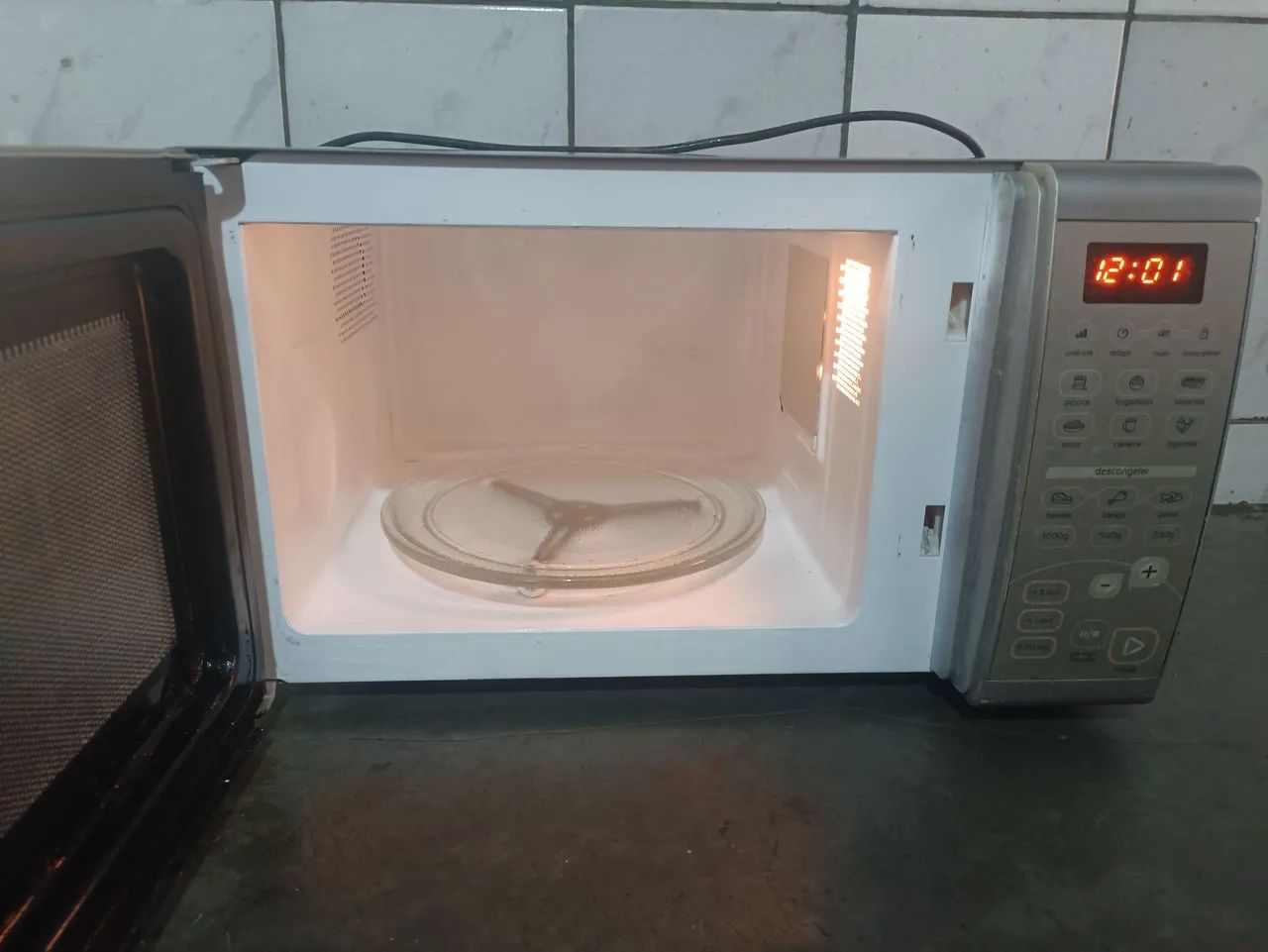 Microondas Brastemp clean 20 litros  - Foto 2