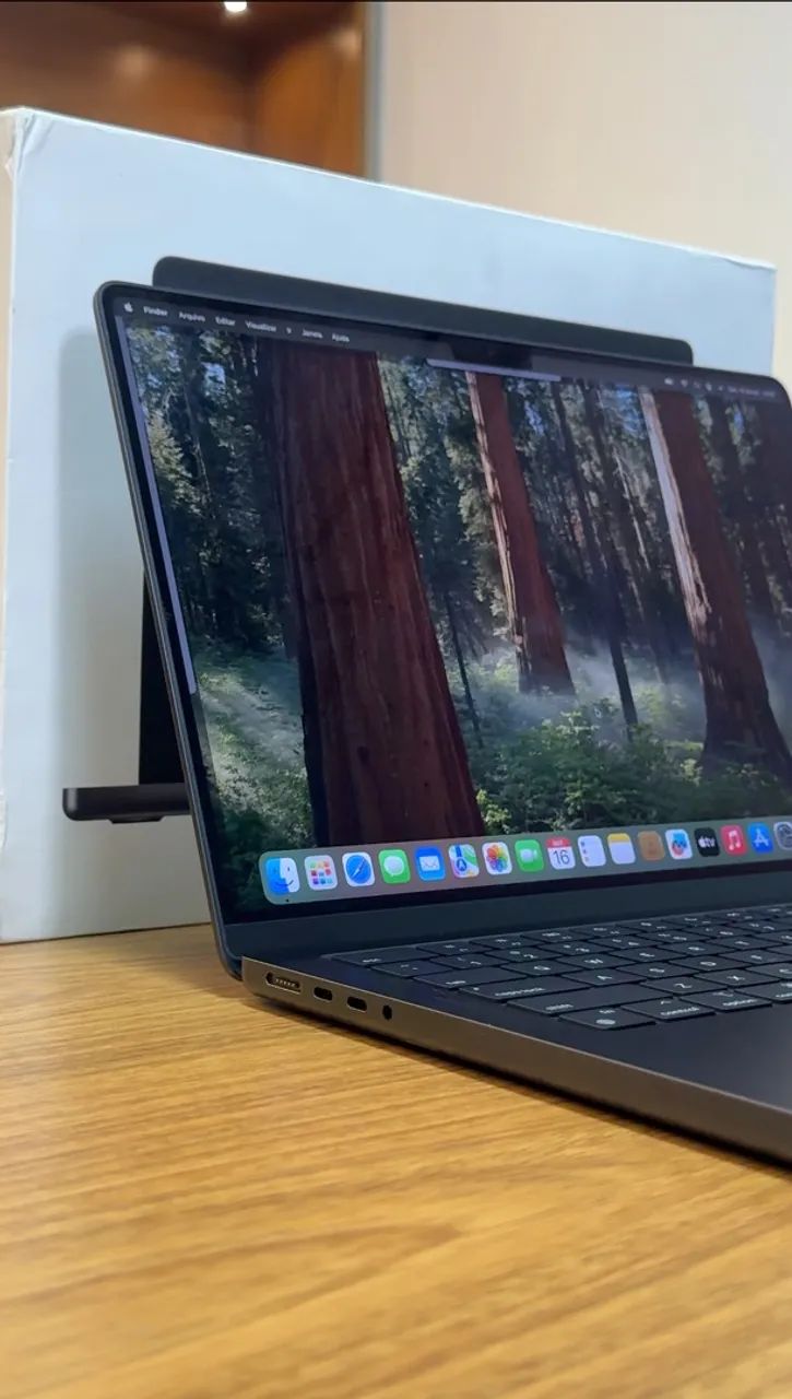MacBook Pro M3 PRO - Foto 3