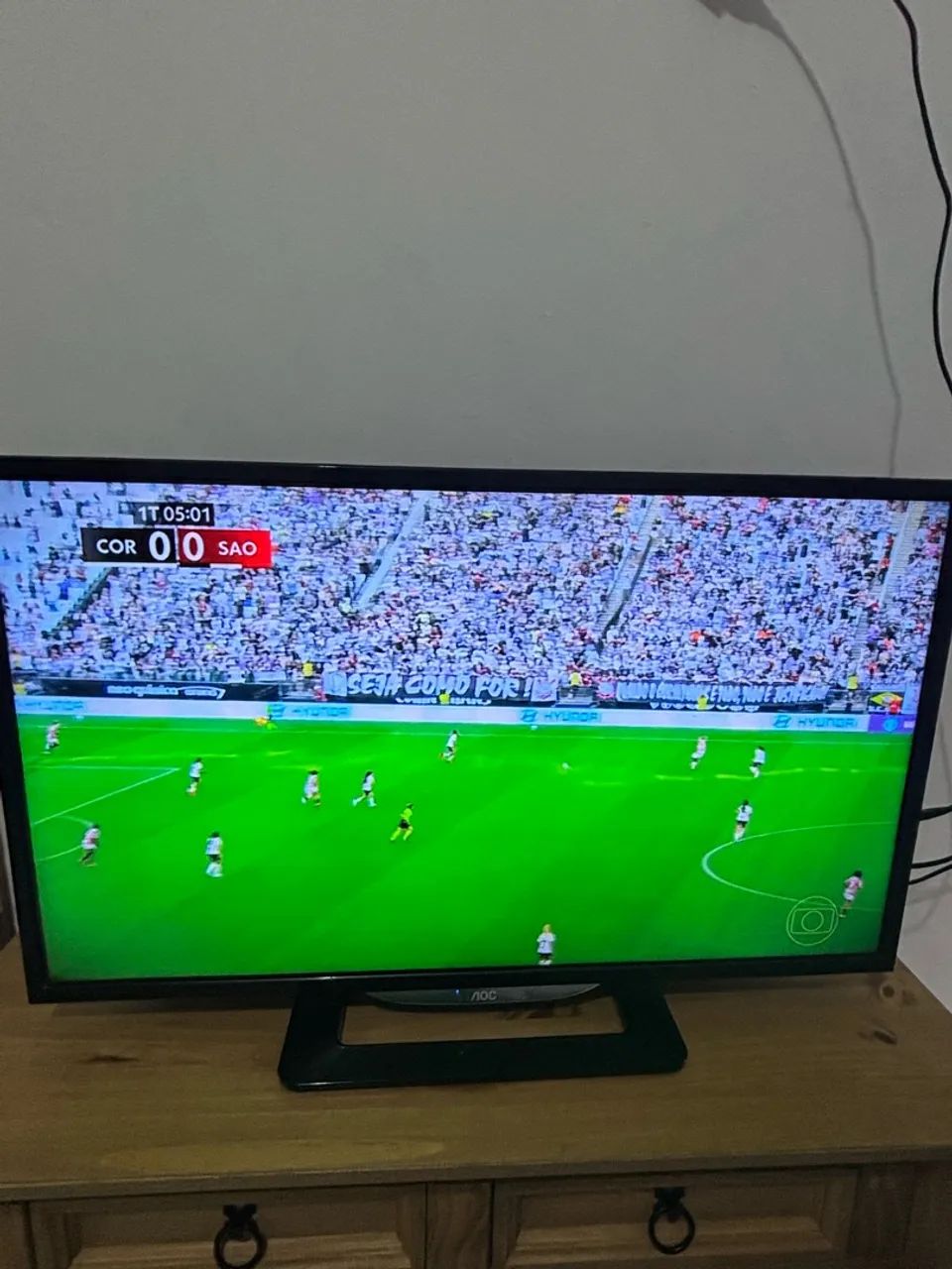 Tv AOC - 32 polegadas - NÃO É SMART TV 