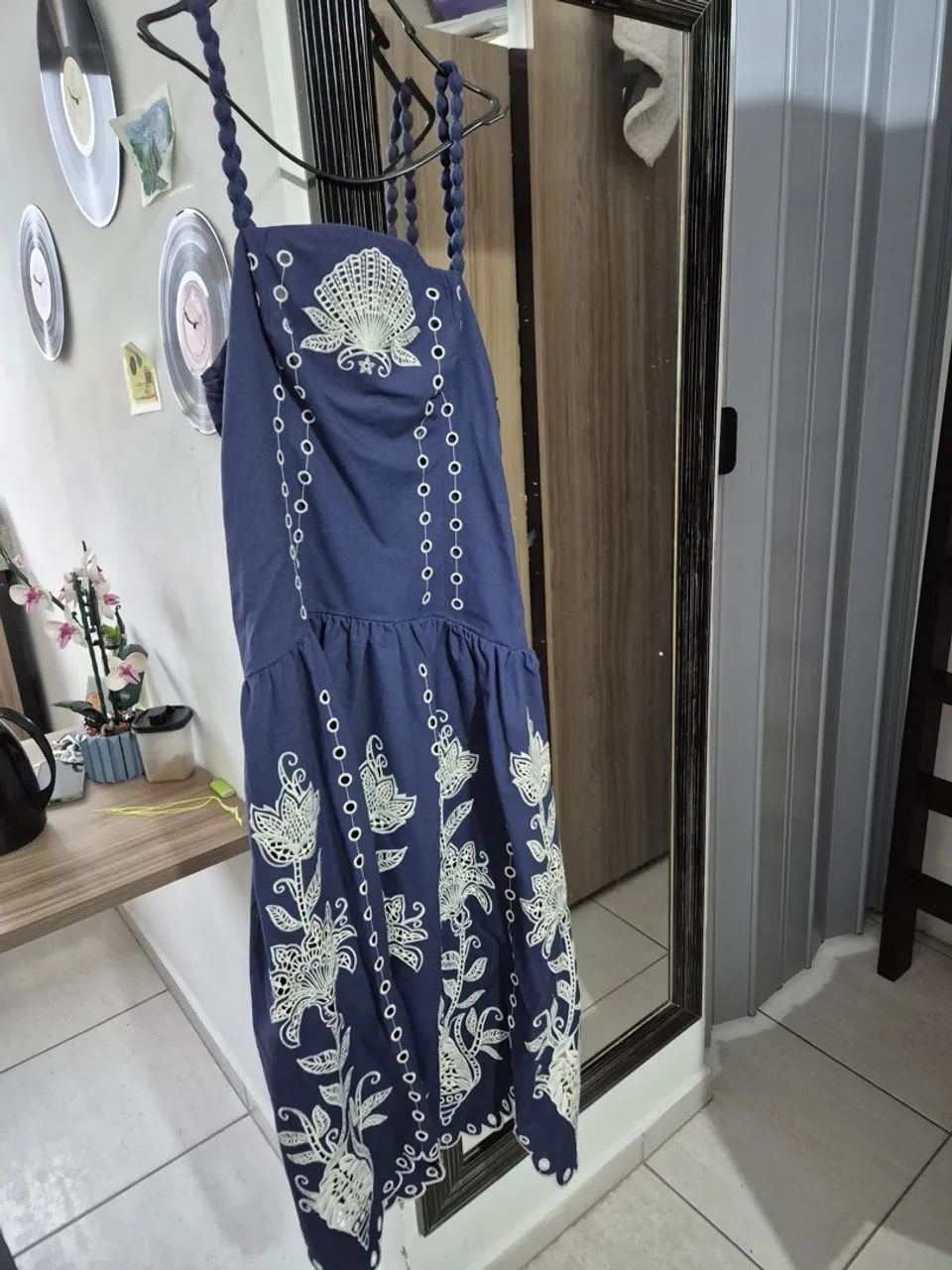 vestido azul bordado farm - Foto 2