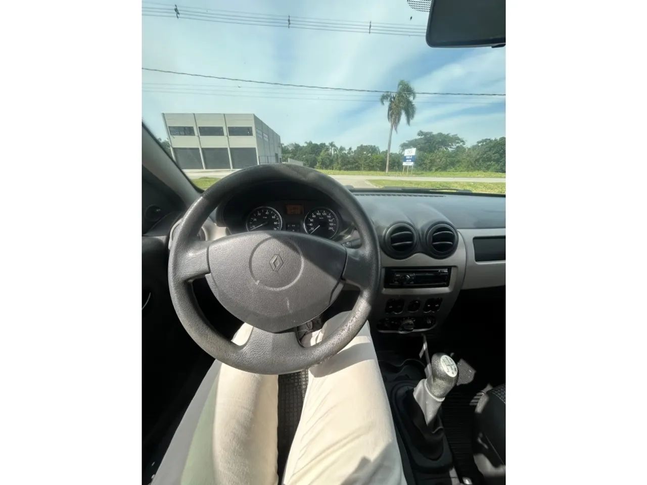 Renault Sandero Expression Flex 1.0 12V 5P 2010 - Foto 4