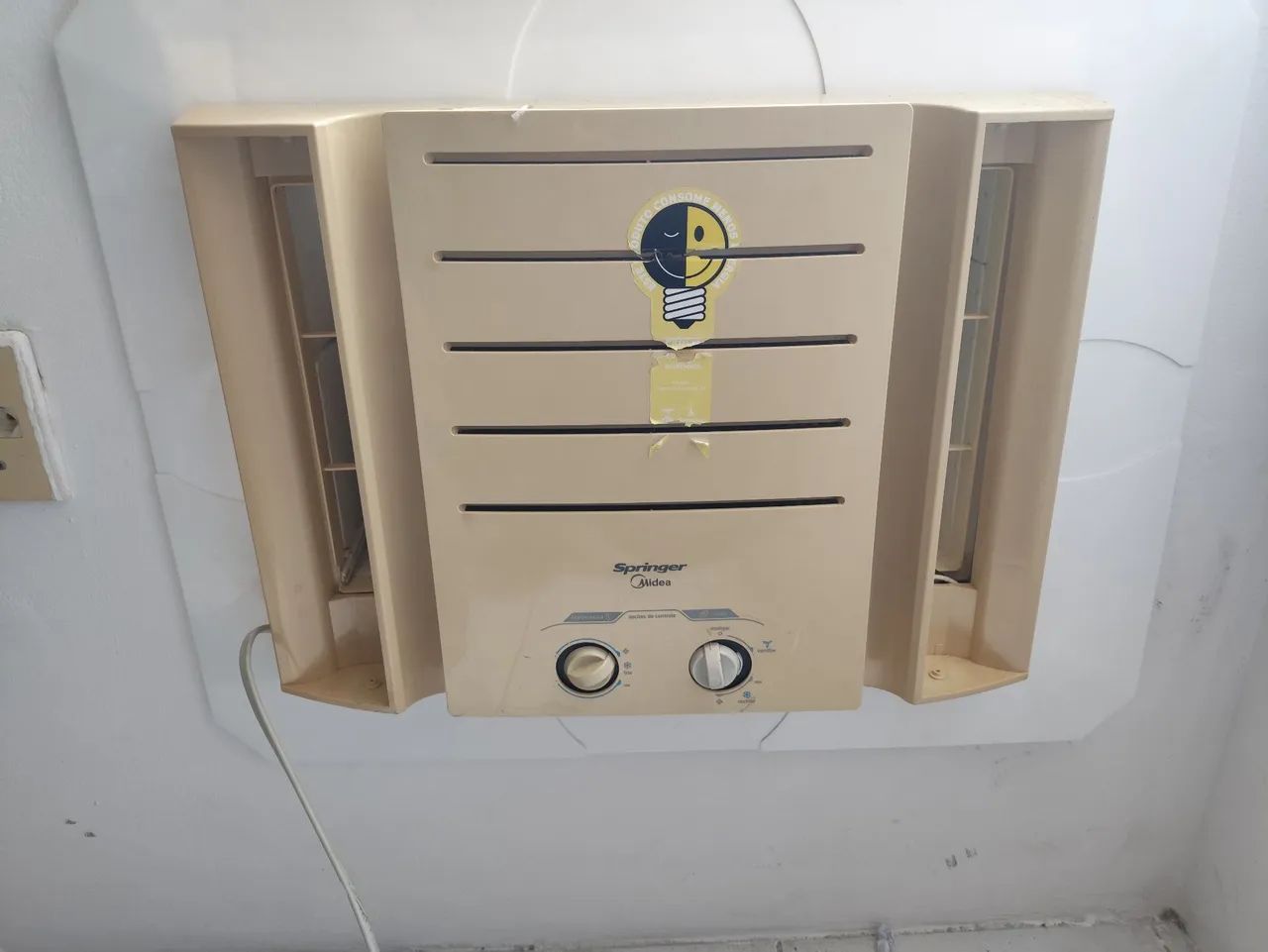 Vendo ar condicionado midea janela - Foto 2