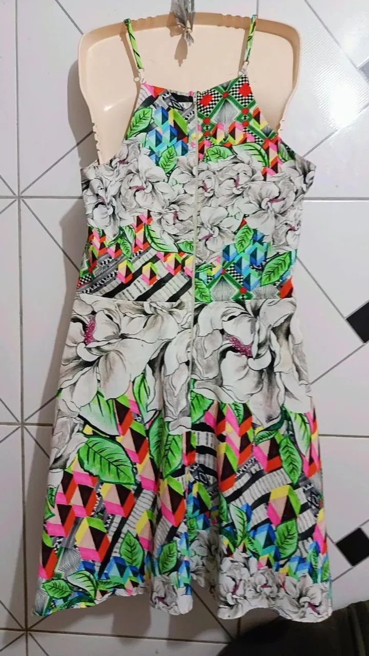 Lindo vestido, tamanho M - Foto 2