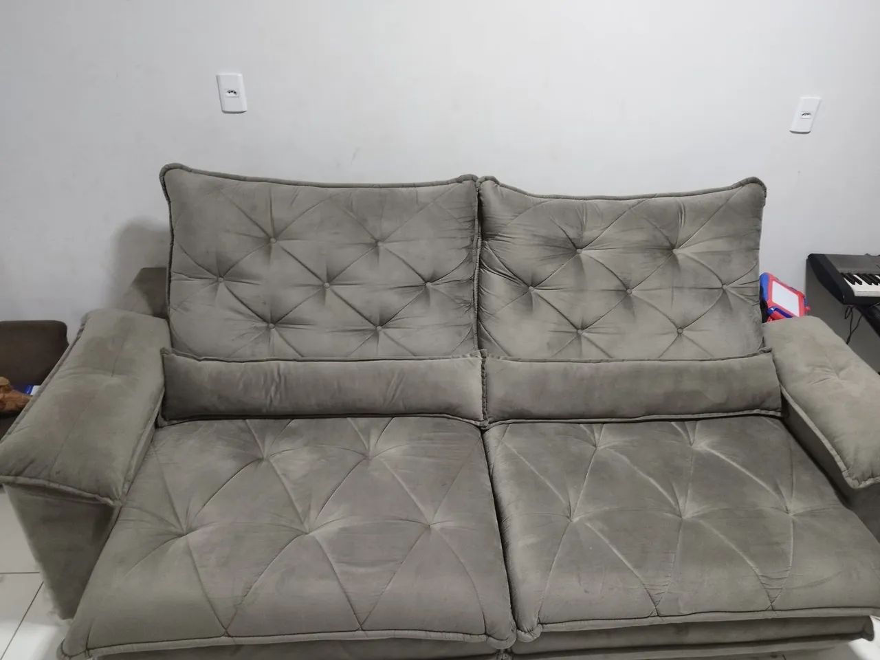 Sofá semi novo sem detalhes  - Foto 3