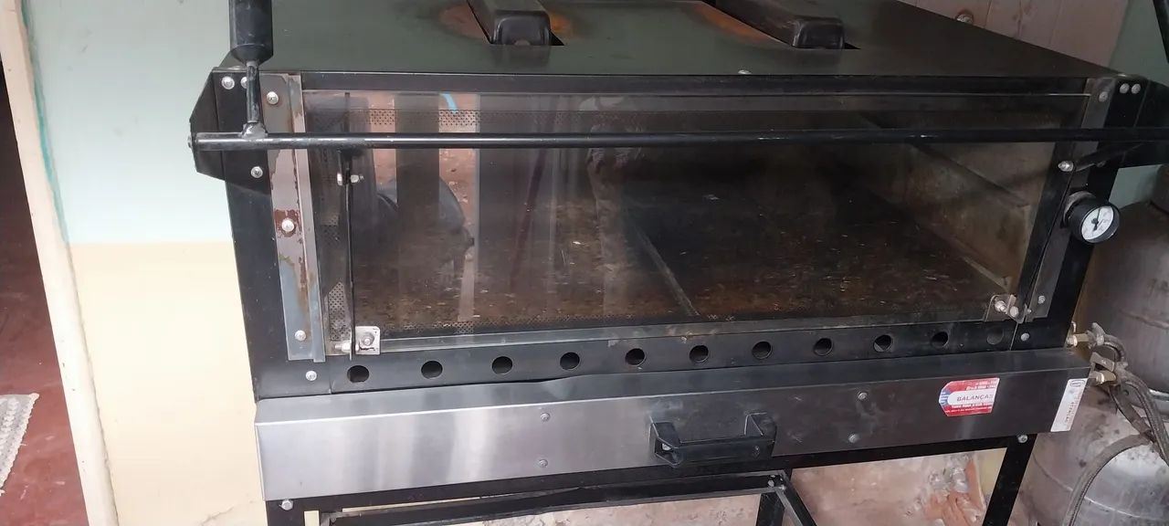 Vendo forno padaria ou pizzaria(leia o anúncio)
