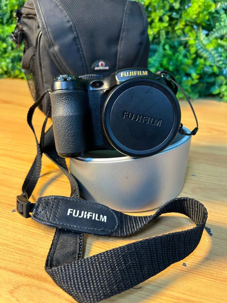 Câmera fotográfica Fujifilm FinePix S  14 MP  Acompanha pilhas recarregáveis  - Foto 4