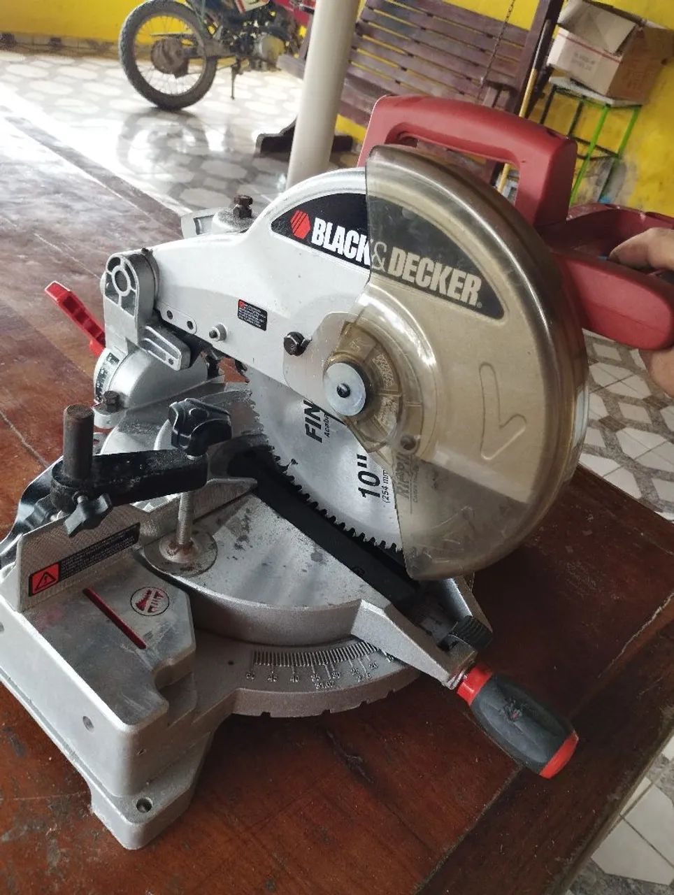 Serra de Esquadria Black Decker  - Foto 5