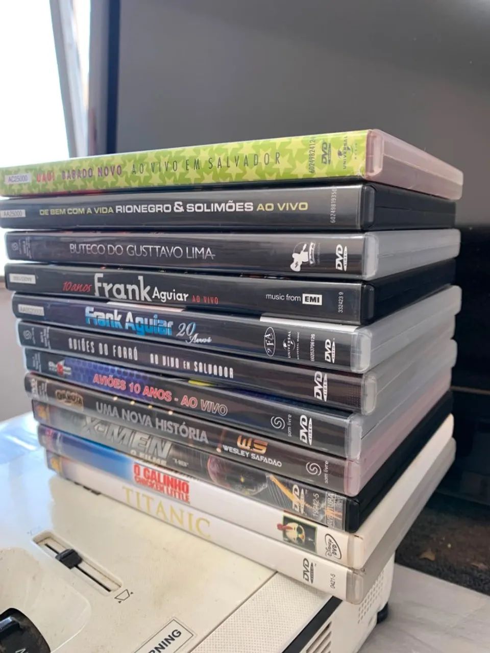 CDS e DVDS - ORIGINAIS DIVERSOS - 52 UND - Foto 4