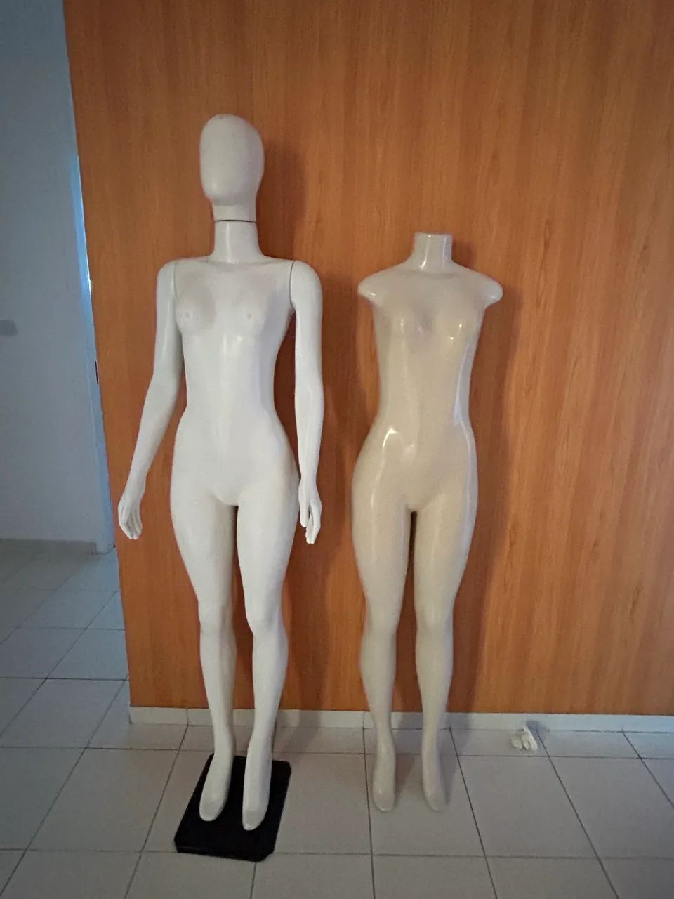 2 manequins 