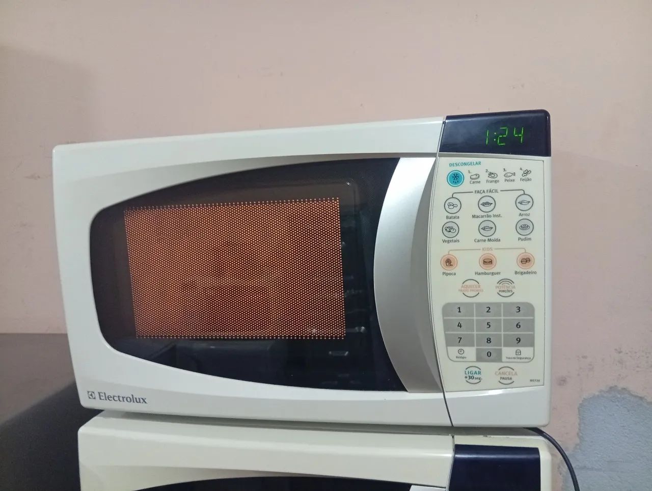 Microondas Electrolux 20 litros 127v - Foto 2