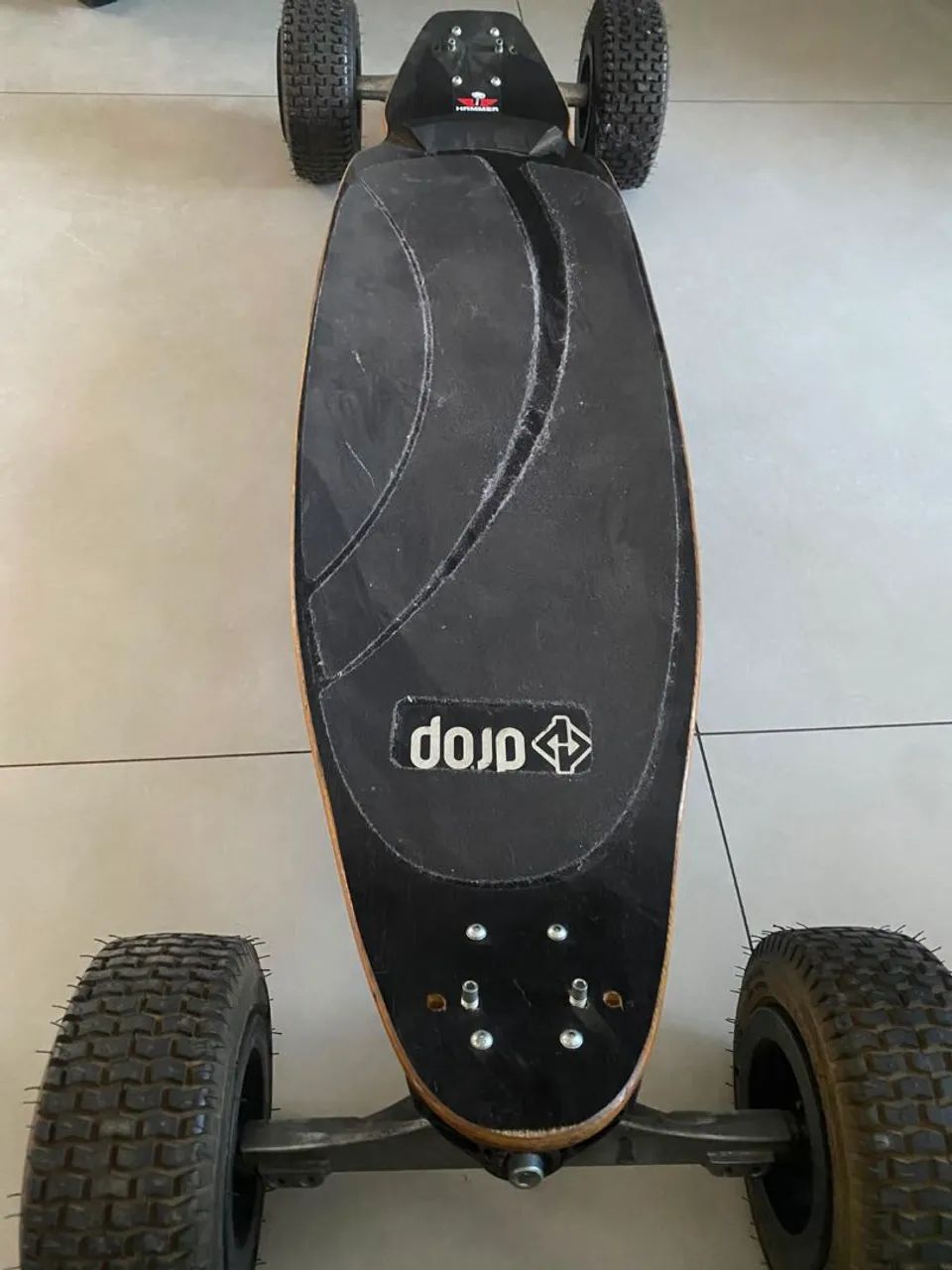 Skate caverboard