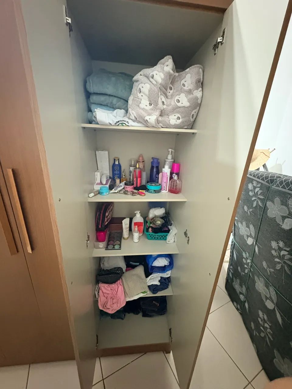 Guarda roupa 6 portas - Foto 3