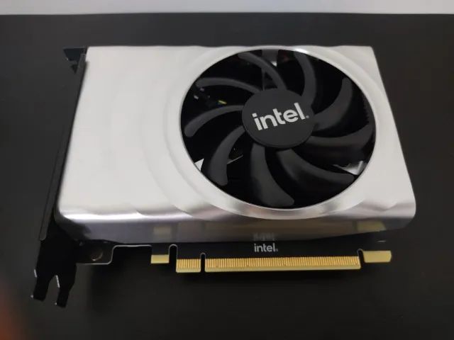 Placa de video Intel Arc A380